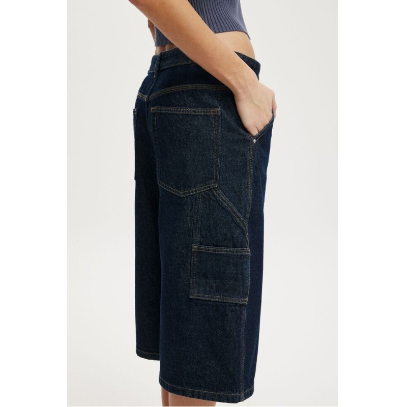 Street Fashion Jeans Women - กางเกงยีนส์ขาสั้นทรงหลวมสำหรับผู้หญิงไซส์ใหญ่ ผ้ายีนส์ฟอก ทรงหลวม ความยาวปานกลาง แฟชั่น ทันสมัย