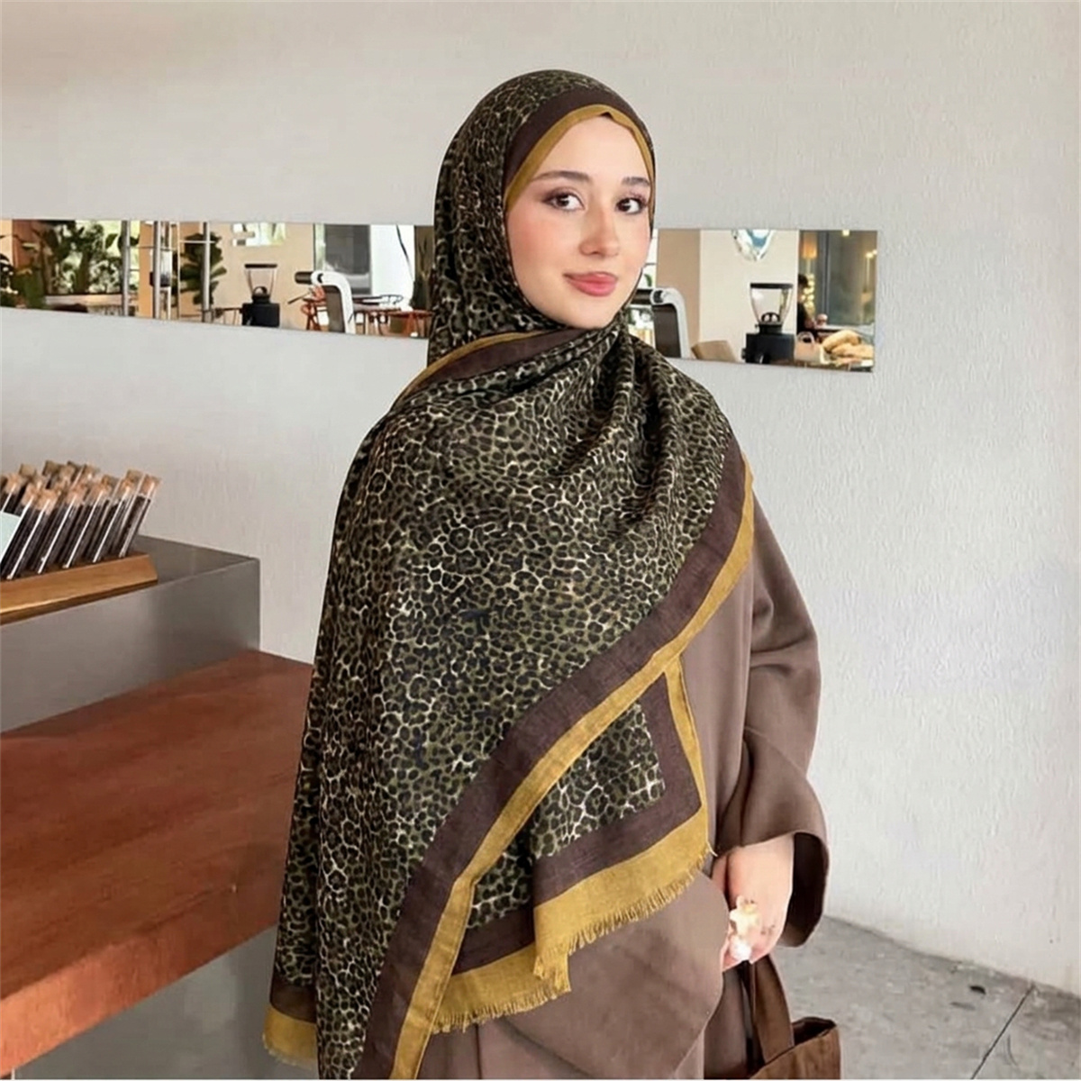 ผ้าคลุมศีรษะลายเสือดาววินเทจ ผ - Street Fashion Hijab บทวิจารณ์และราคา