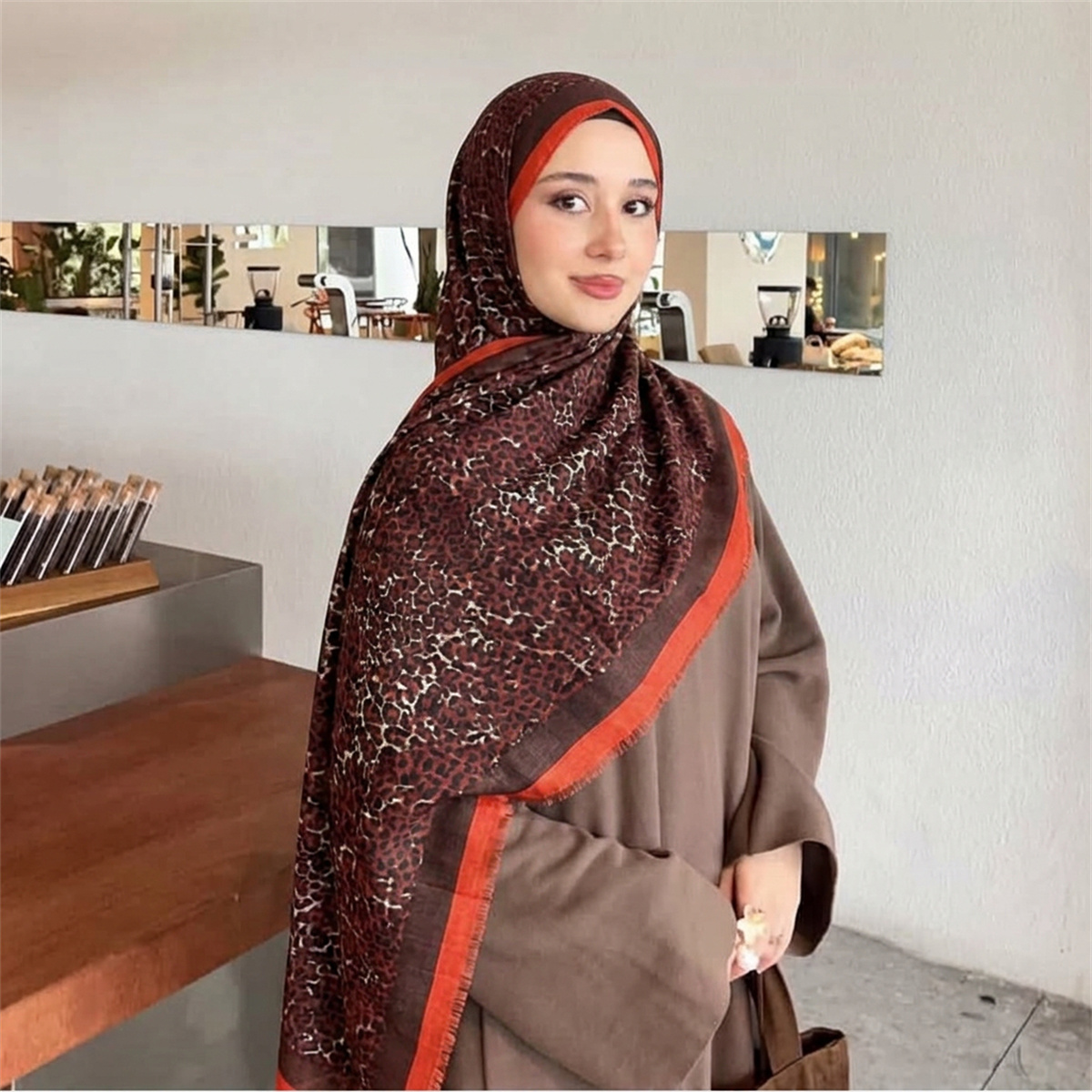 ผ้าคลุมศีรษะลายเสือดาววินเทจ ผ - Street Fashion Hijab บทวิจารณ์และราคา